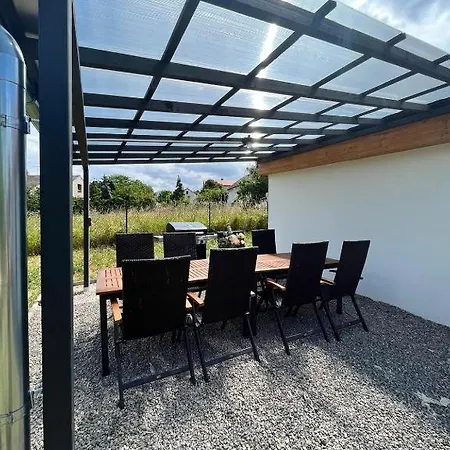 Kutnohorska Vyhlidka Ii Couette-café *